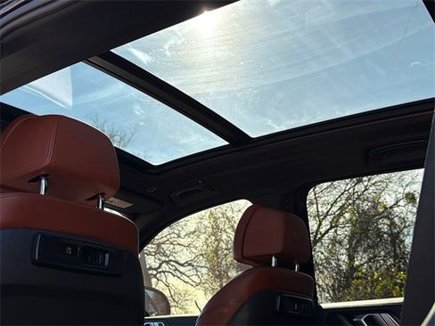 Used 2021 BMW X5 xDrive40i w/ M Sport Package image 17