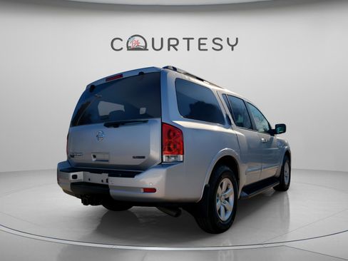 Used 2015 Nissan Armada SV w/ SV Driver Package image 2