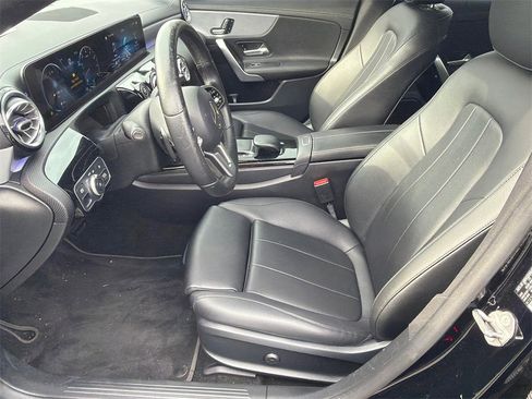 Used 2021 Mercedes-Benz CLA 250 image 9