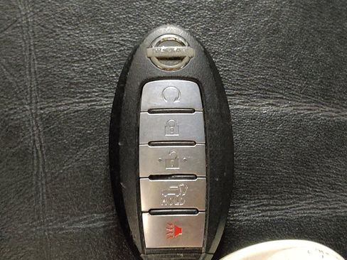 Used 2020 Nissan Armada SL w/ Premium Package RWD image 32