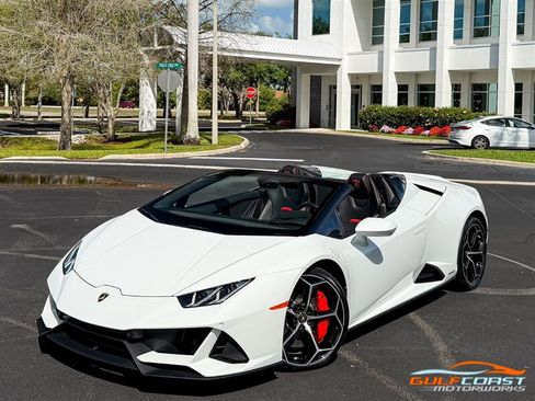 Used 2020 Lamborghini Huracan EVO AWD/4WD image 9