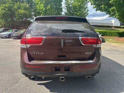 Used 2012 Lincoln MKX FWD image 6