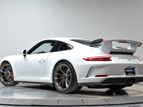 Used 2018 Porsche 911 GT3 RWD image 51