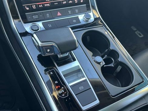 Used 2023 Audi Q8 Premium Plus w/ Premium Plus Package image 33