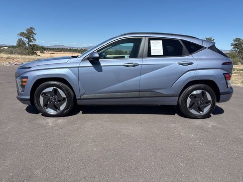 Certified 2024 Hyundai Kona SEL FWD image 9