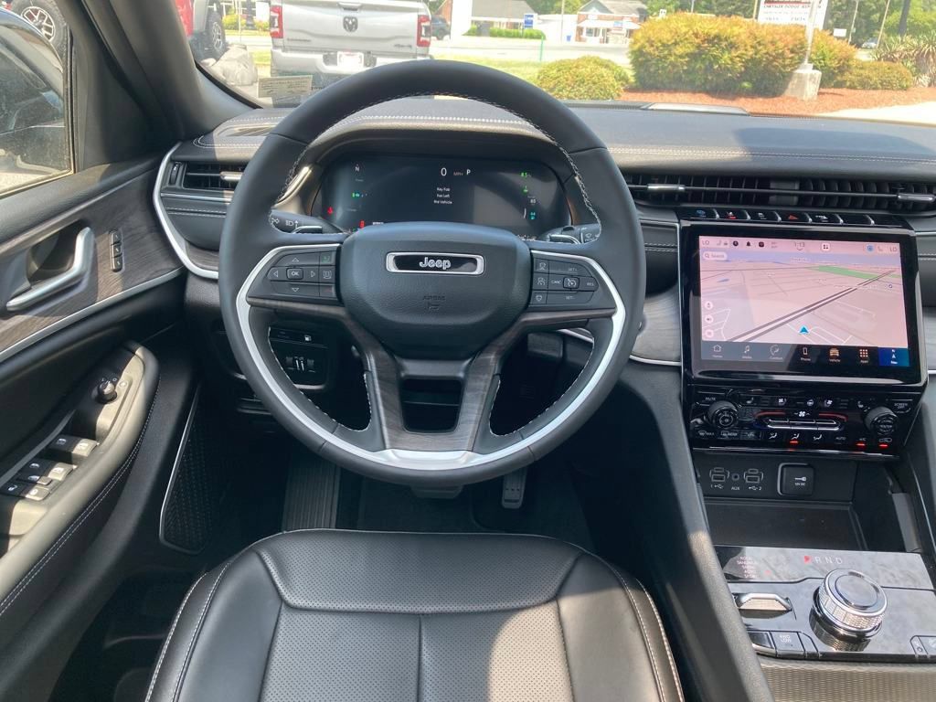 New 2024 Jeep Grand Cherokee Limited 4xe w/ Luxury Tech Group II AWD/4WD image 14