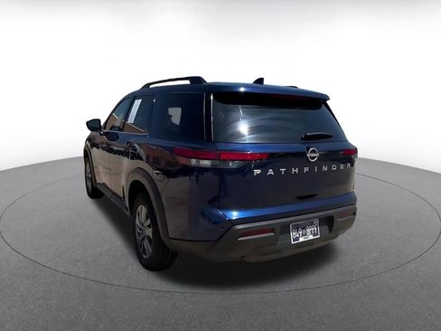 Used 2025 Nissan Pathfinder SV FWD image 11