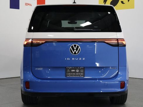 New 2025 Volkswagen ID. Buzz Pro S Plus image 11