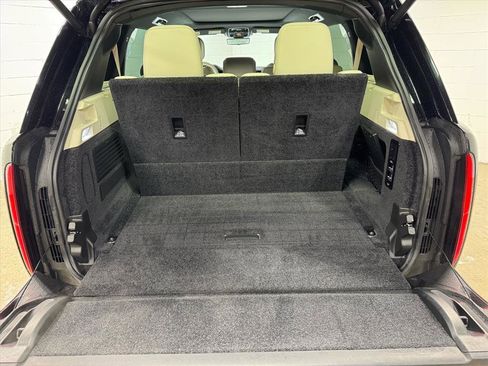 Used 2023 Land Rover Range Rover Long Wheelbase SE image 45