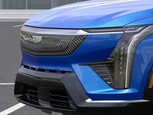 New 2025 Cadillac Optiq Luxury 1 image 13