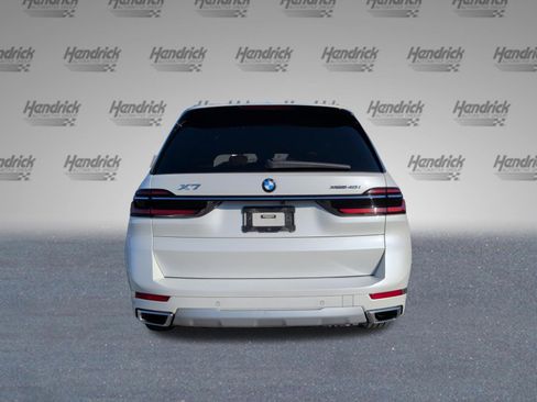 Used 2023 BMW X7 xDrive40i w/ Premium Package image 8