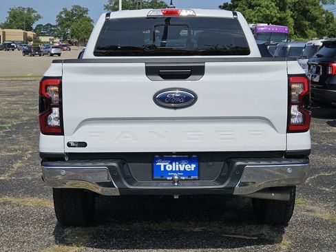 Used 2025 Ford Ranger XLT w/ Chrome Accent Package RWD image 9