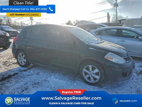 Used 2011 Nissan Versa Hatchback w/ Premium Pkg image 5