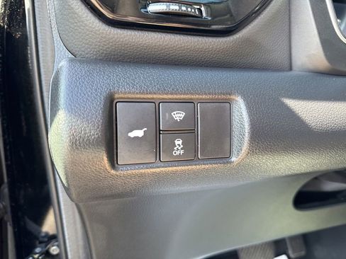 Certified 2025 Honda Pilot Elite image 19