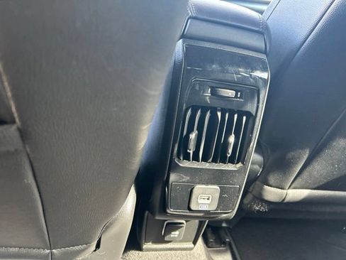 Used 2025 Jeep Compass Limited AWD/4WD image 38