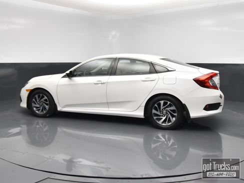 Used 2016 Honda Civic EX image 3