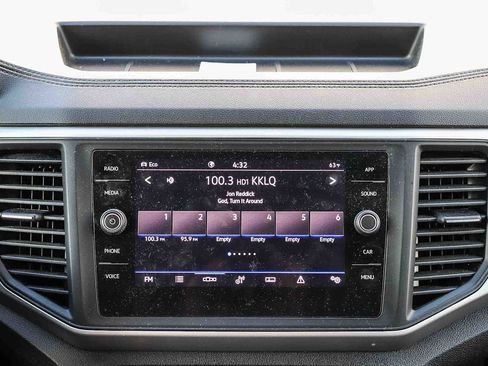 Used 2021 Volkswagen Atlas SE w/ Towing Package image 15