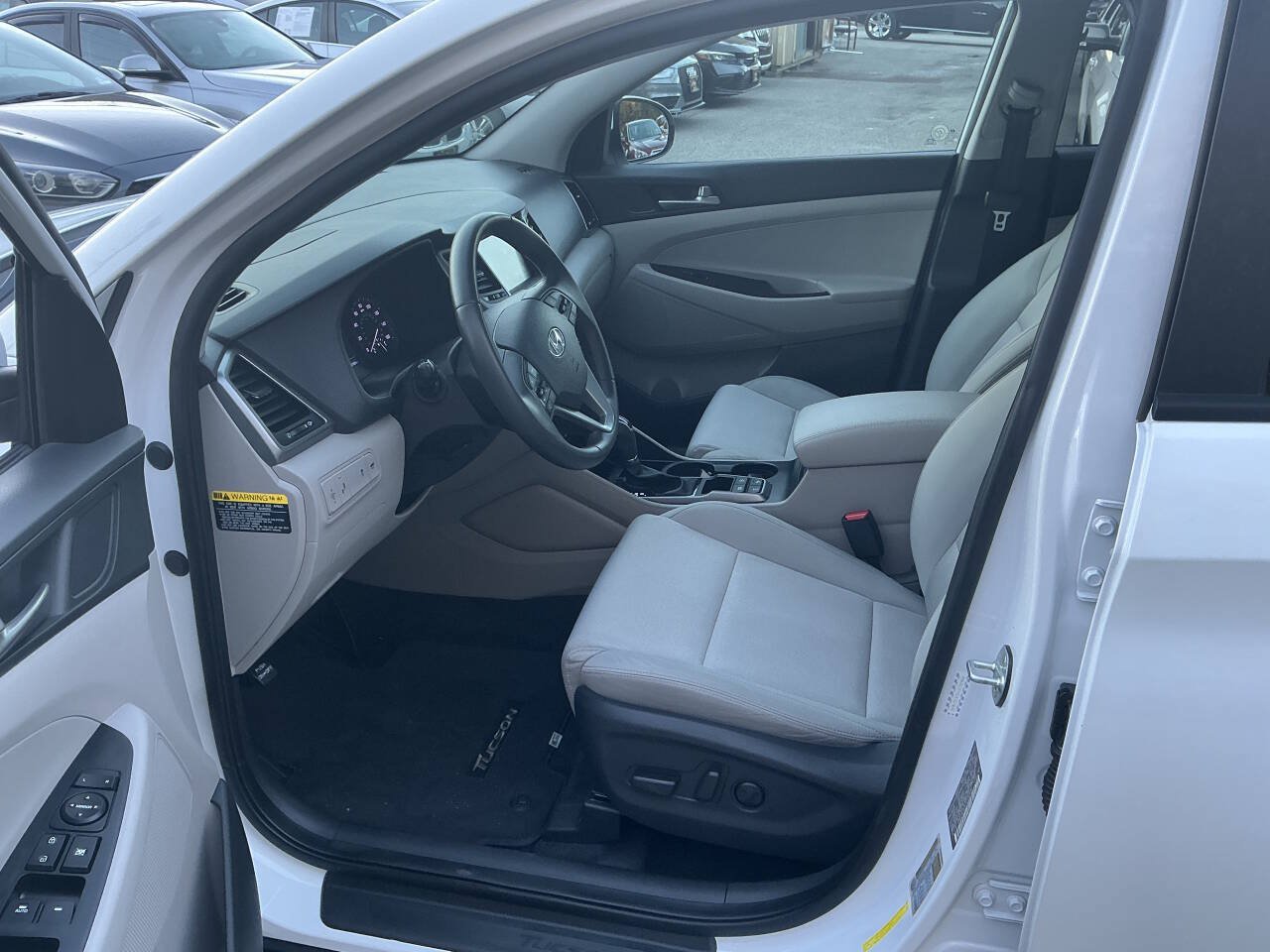 Used 2018 Hyundai Tucson Value w/ Cargo Package AWD/4WD image 15