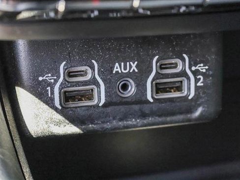 Used 2024 Dodge Durango GT image 21