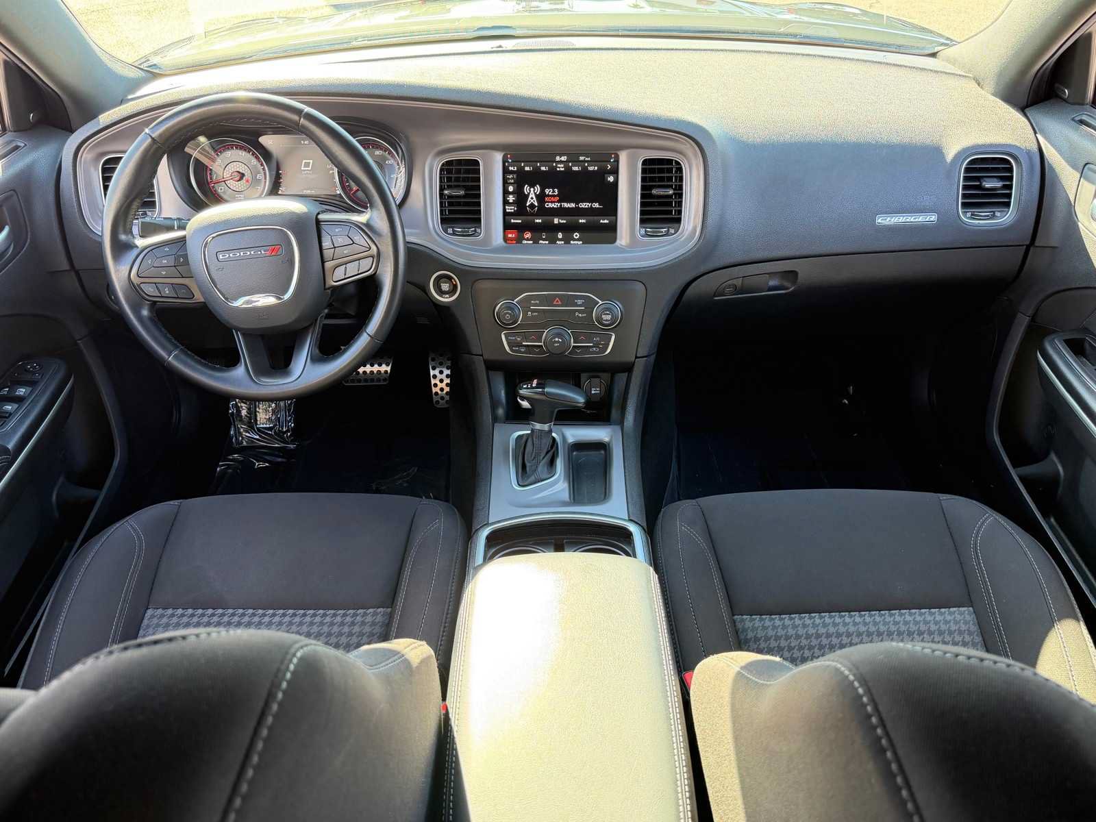 Used 2023 Dodge Charger SXT RWD image 25