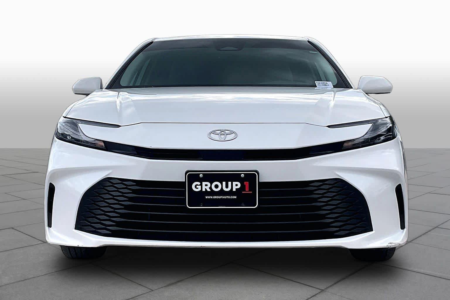Used 2026 Toyota Camry LE w/ Convenience Package FWD image 4
