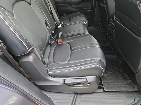Used 2024 Honda Pilot Elite image 91