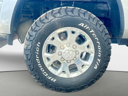Used 2022 RAM 2500 Laramie AWD/4WD image 5