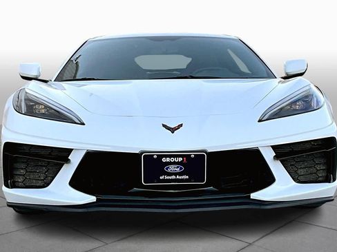 Used 2022 Chevrolet Corvette Stingray Coupe w/ Z51 Performance Package image 3