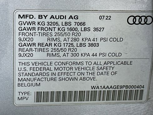 Used 2023 Audi e-tron Premium AWD/4WD image 24