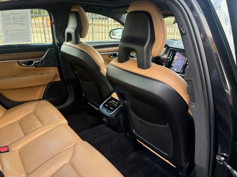 Used 2017 Volvo S90 T6 Inscription w/ Vision Package AWD/4WD image 19