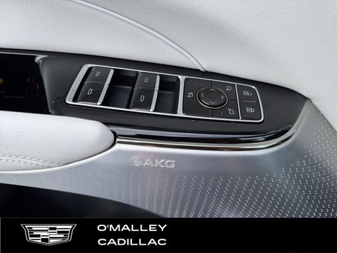 New 2026 Cadillac Lyriq Premium Luxury image 21