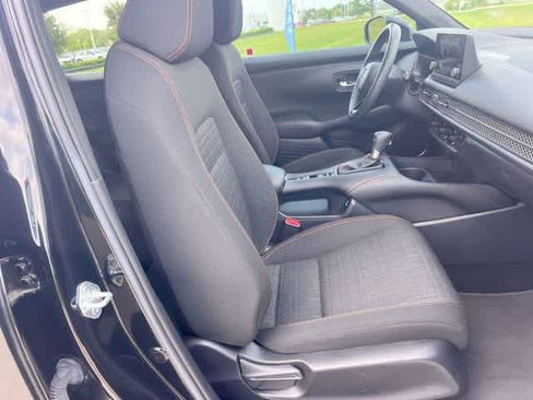 Used 2025 Honda HR-V Sport image 12