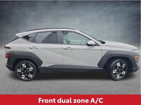 Used 2025 Hyundai Kona SEL FWD image 5
