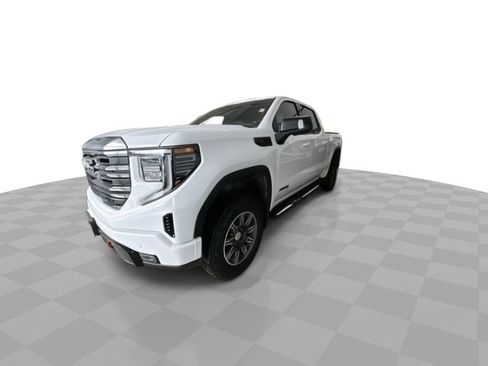 Used 2024 GMC Sierra 1500 AT4 w/ Technology Package image 4