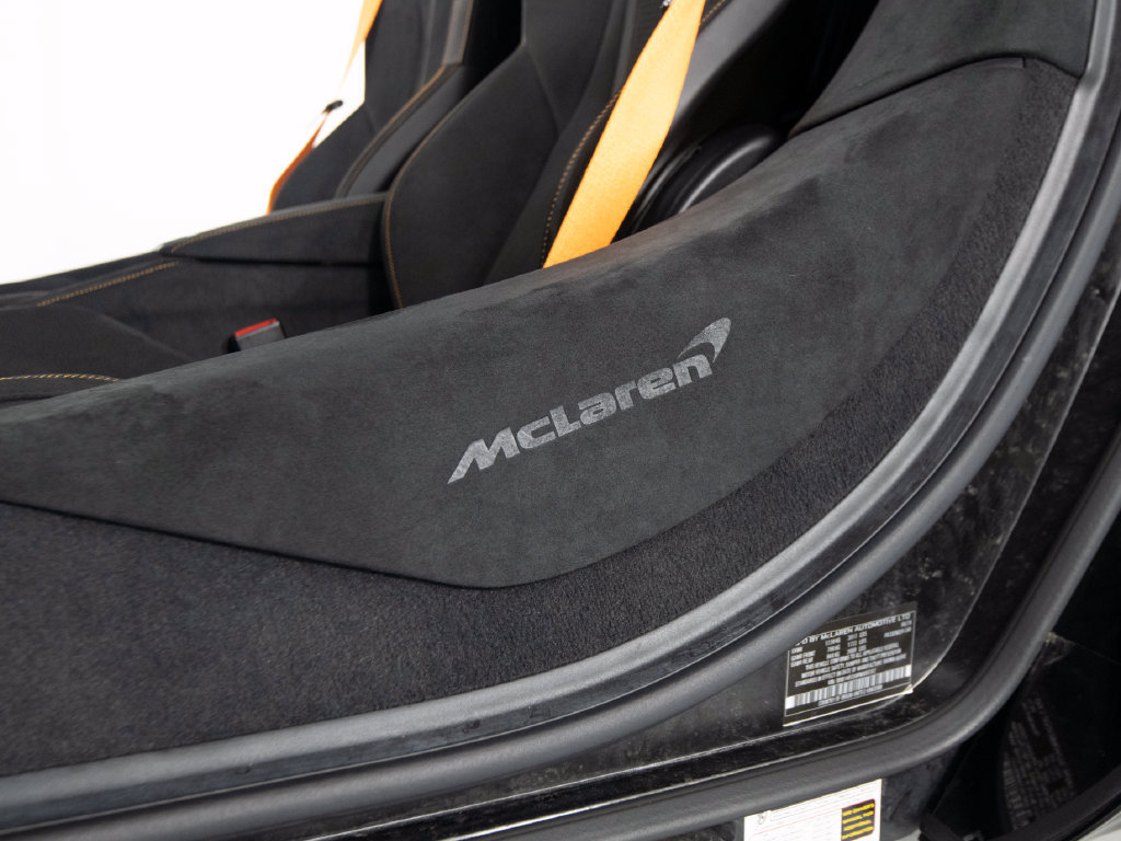 Used 2024 McLaren 750S Spider RWD image 33
