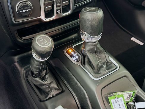 New 2026 Jeep Gladiator Sport image 22