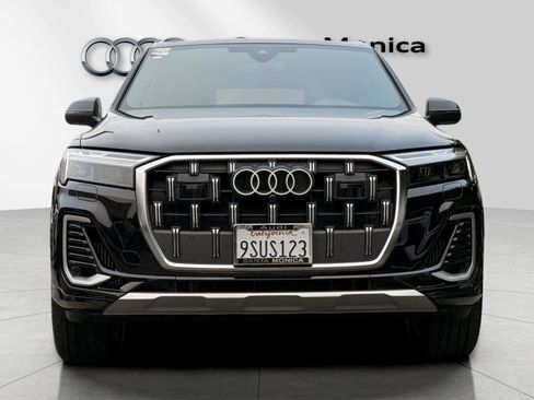 Used 2025 Audi Q7 3.0T Premium w/ Convenience Package image 9