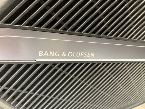 Used 2023 Audi Q5 2.0T Prestige w/ Prestige Package image 15