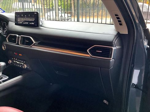 Used 2021 MAZDA CX-5 Carbon Edition image 18