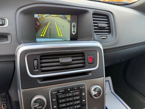 Used 2016 Volvo S60 T5 Premier image 11