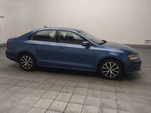 Used 2017 Volkswagen Jetta SE FWD image 11