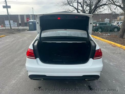 Used 2014 Mercedes-Benz E 350 Sedan image 37