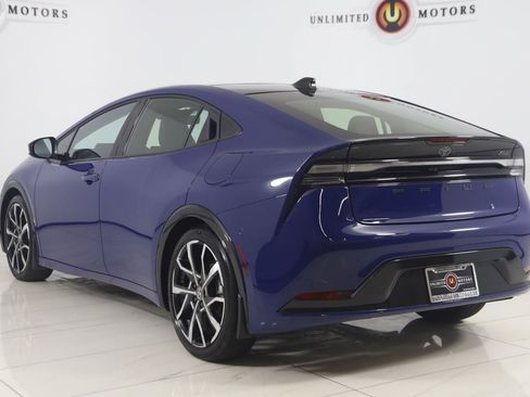 Used 2024 Toyota Prius Prime Premium w/ Advanced Technology Package FWD image 4