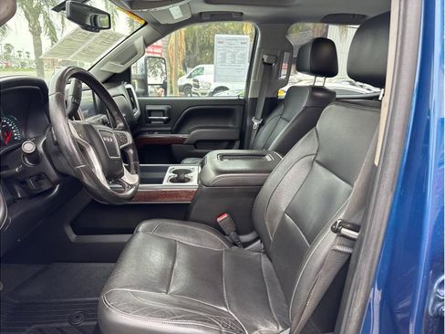 Used 2019 GMC Sierra 2500 SLT w/ Duramax Plus Package AWD/4WD image 13