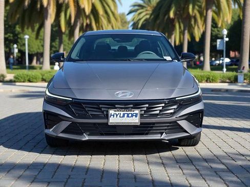 New 2026 Hyundai Elantra SEL Sport Premium FWD image 2