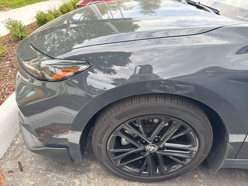 Used 2025 Toyota Camry SE FWD image 9