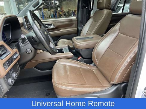 Used 2023 Chevrolet Suburban High Country image 11