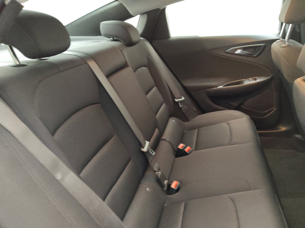 Used 2025 Chevrolet Malibu LT FWD image 19