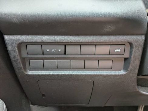 Used 2024 Mitsubishi Outlander SE FWD image 26