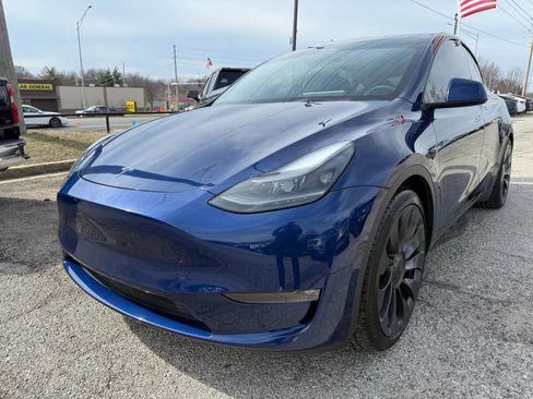 Used 2023 Tesla Model Y Performance image 8